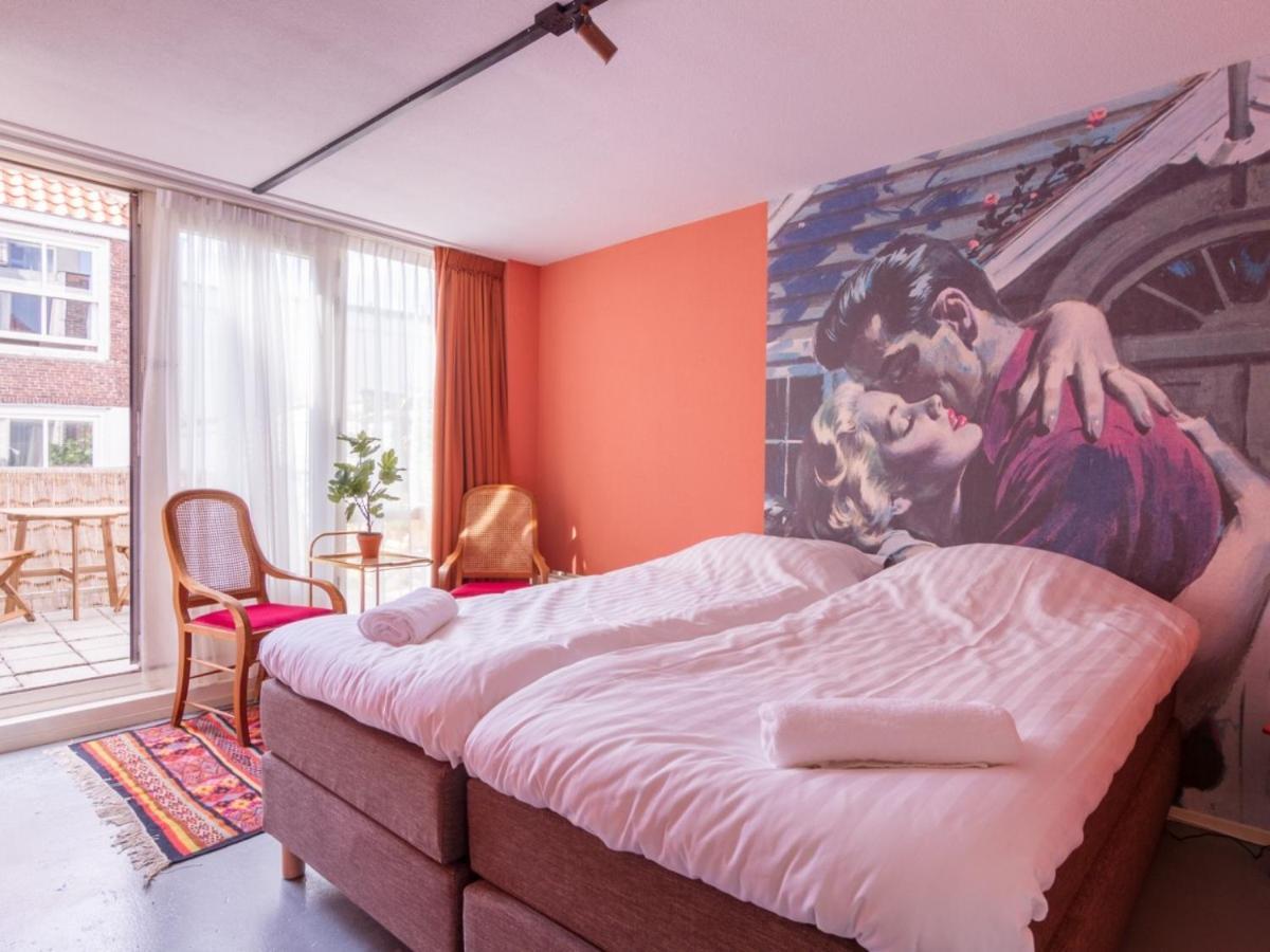 Pink Flamingo Boutique Hostel Гаага Экстерьер фото