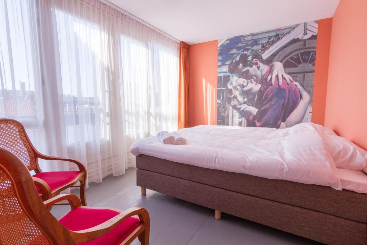 Pink Flamingo Boutique Hostel Гаага Экстерьер фото